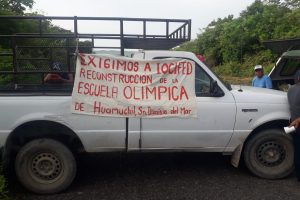 http://imparcialoaxaca.mx/istmo/207816/exigen-la-reconstruccion-de-la-escuela-olimpica-con-bloqueo/